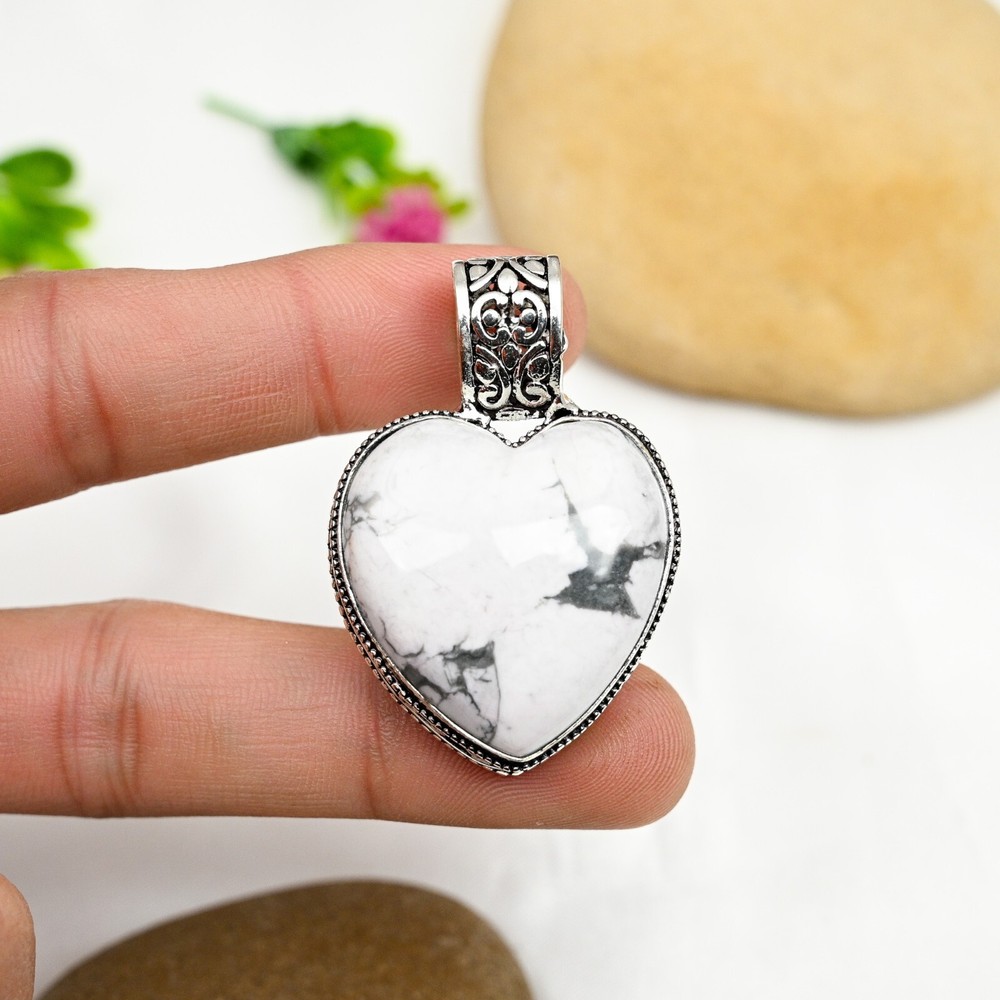 Natural Howlite Gemstone Heart Pendant 925 Sterling Silver Handmade Jewelry