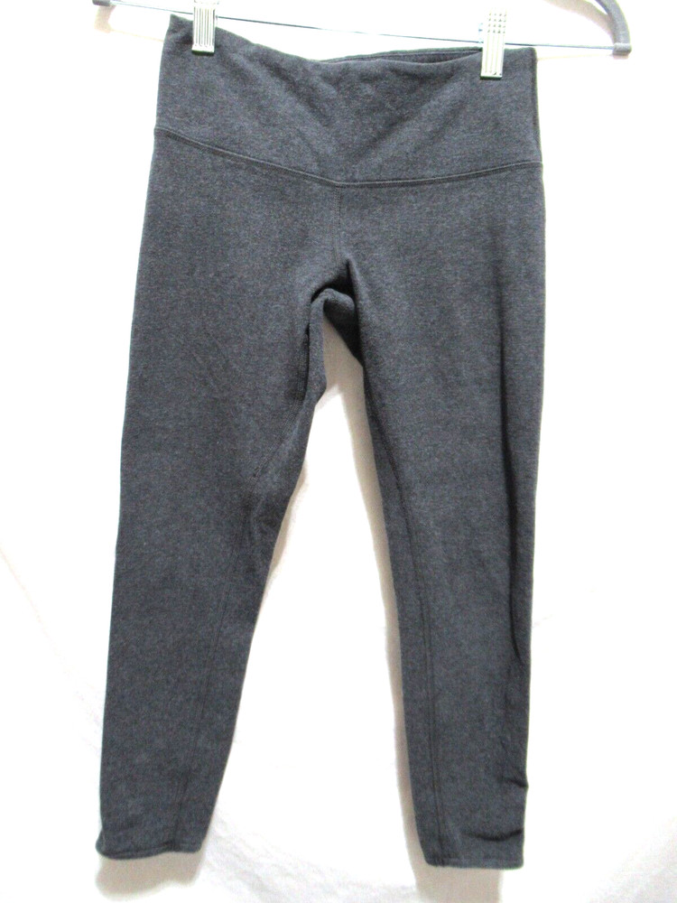 Lululemon Size 4 Cropped Low Rise Leggings Charcoal Gray EUC