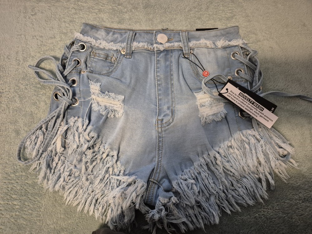 RedFox Womens Shorts Size Large NWT $79.99