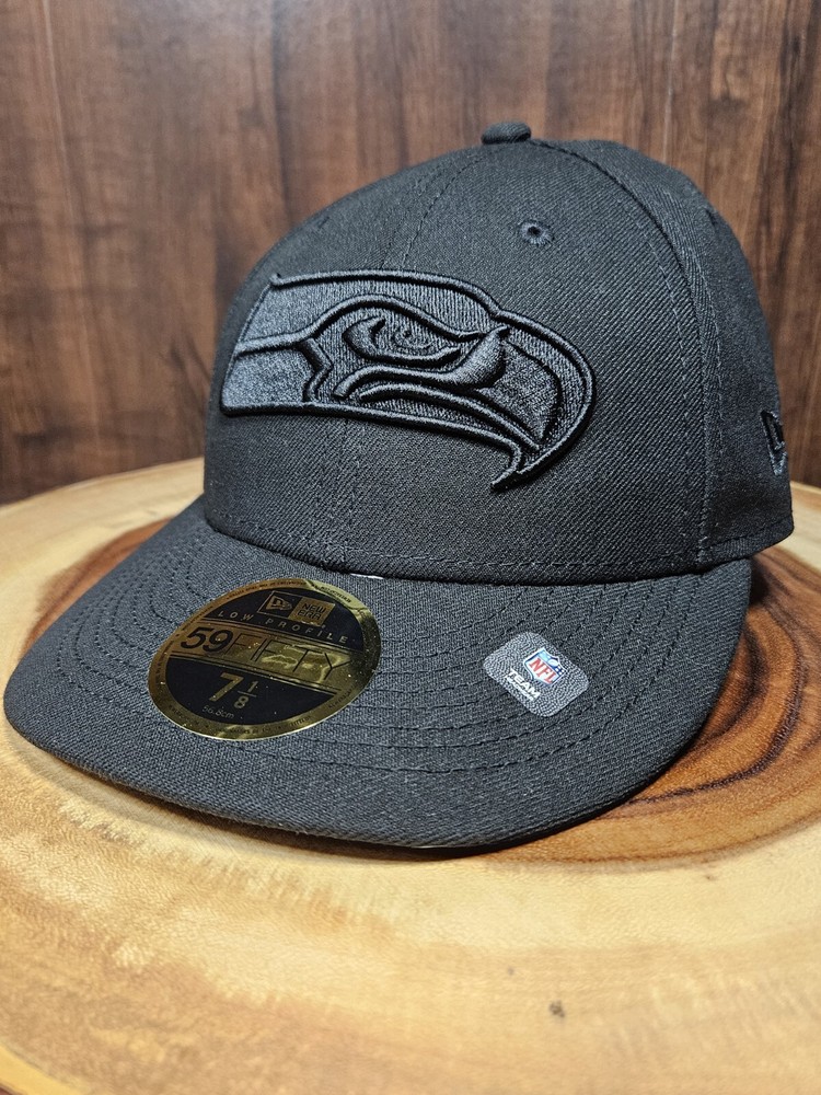 Seattle Seahawks New Era 59Fifty Fitted Cap Black On Black Size 7 1/8 NFL