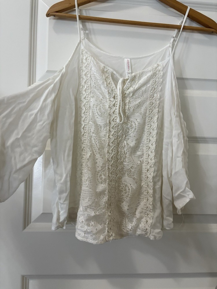 Women's White  V-Neck Cold Shoulder Lace Blouse Size S