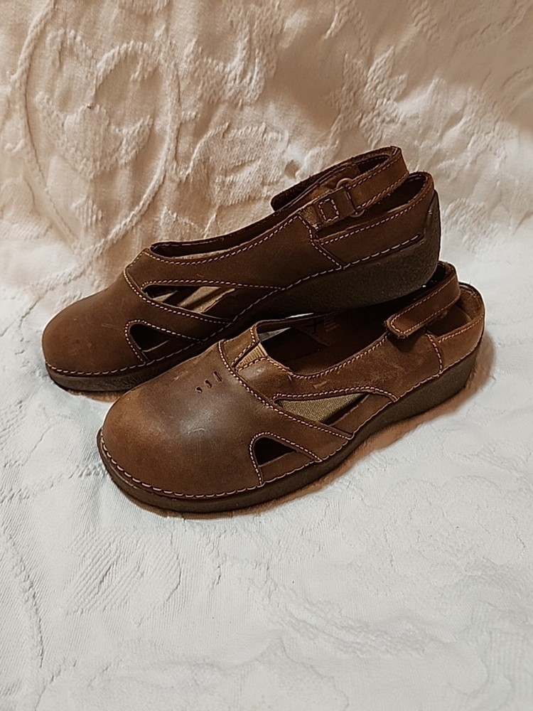 Women's Duluth Trading Co Andina Brown Leather Mary Jane Comfort Shoes Size 8.5M