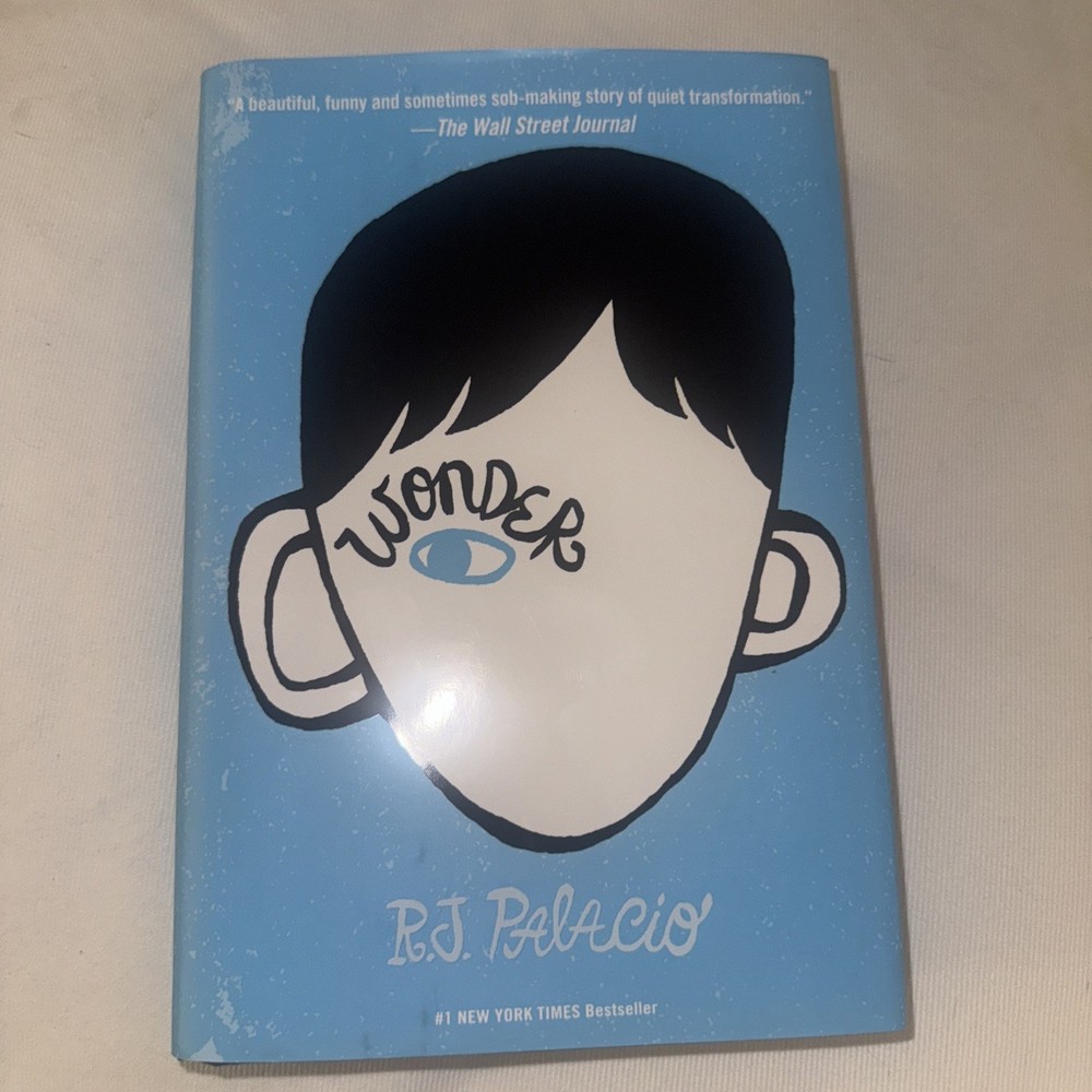 Wonder by R. J. Palacio (2012, Hardcover)