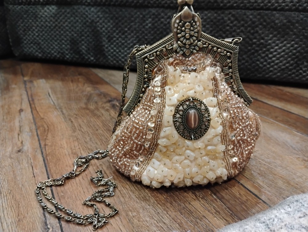 Vintage Victorian Style Beaded Handbag Ornate Brass? Frame With Kiss Closure