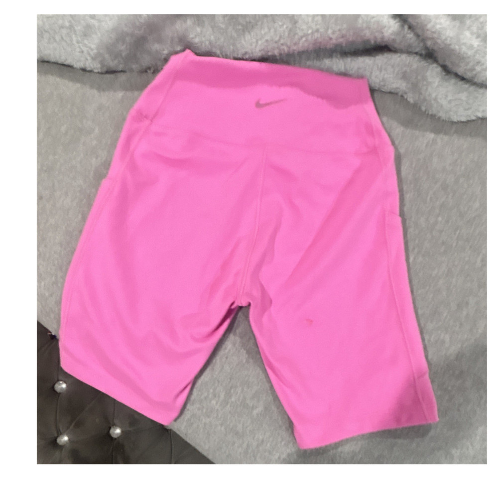 Nike Women's Pink Athletic Stretch Shorts Solid Sports Summer