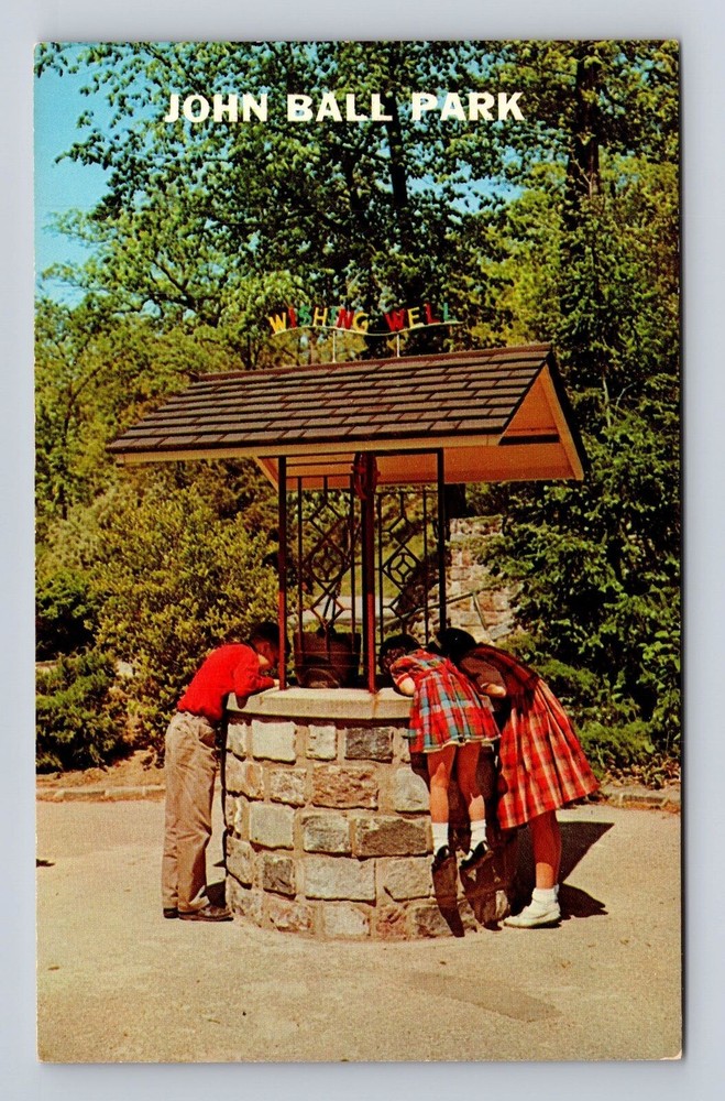 Grand Rapids MI-Michigan, The Wishing Well, John Ball Park, Vintage Postcard