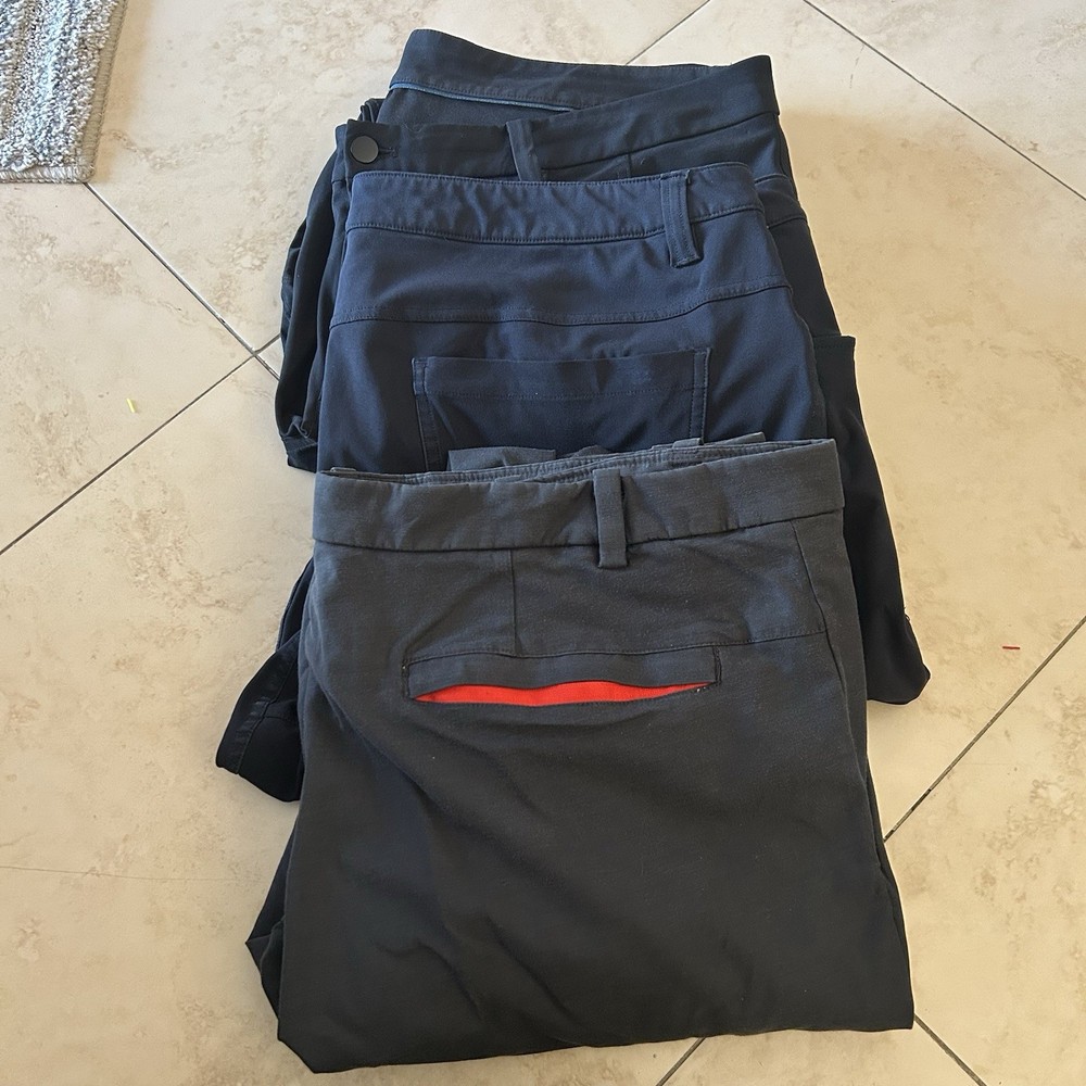 Lululemon Men’s Lot Of 3 Pants  Fit Chino Pants Size 38