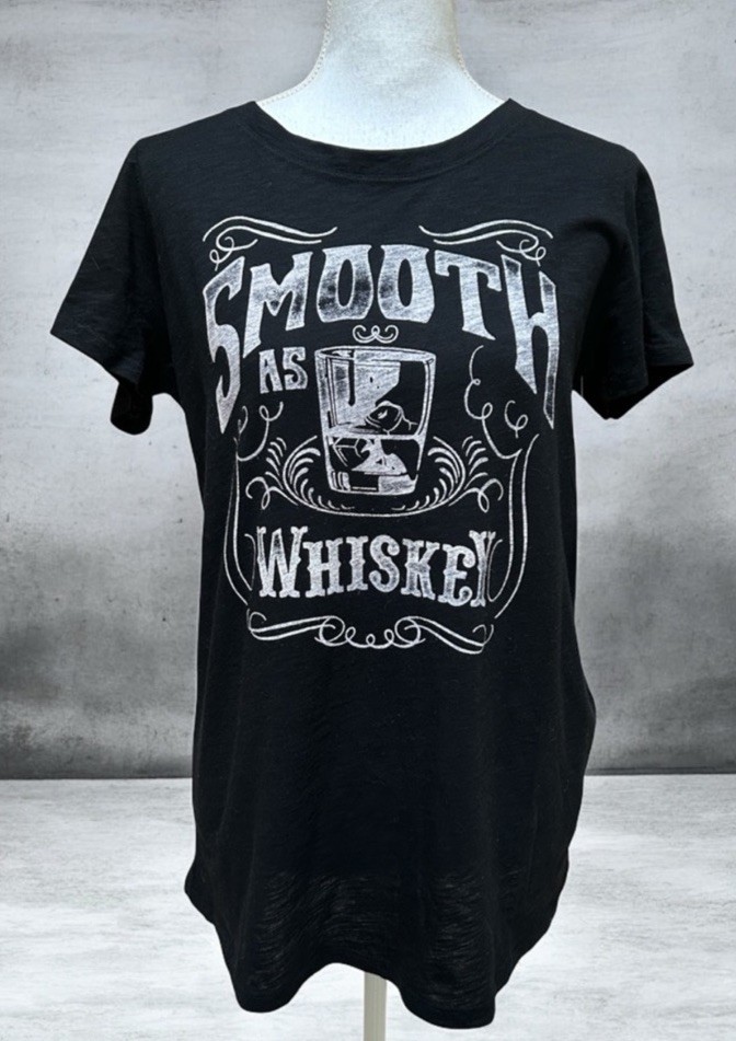 Torrid Women’s Black Graphic Tee “ Smooth as Tennessee Whisky “ T Shirt NWT Sz L