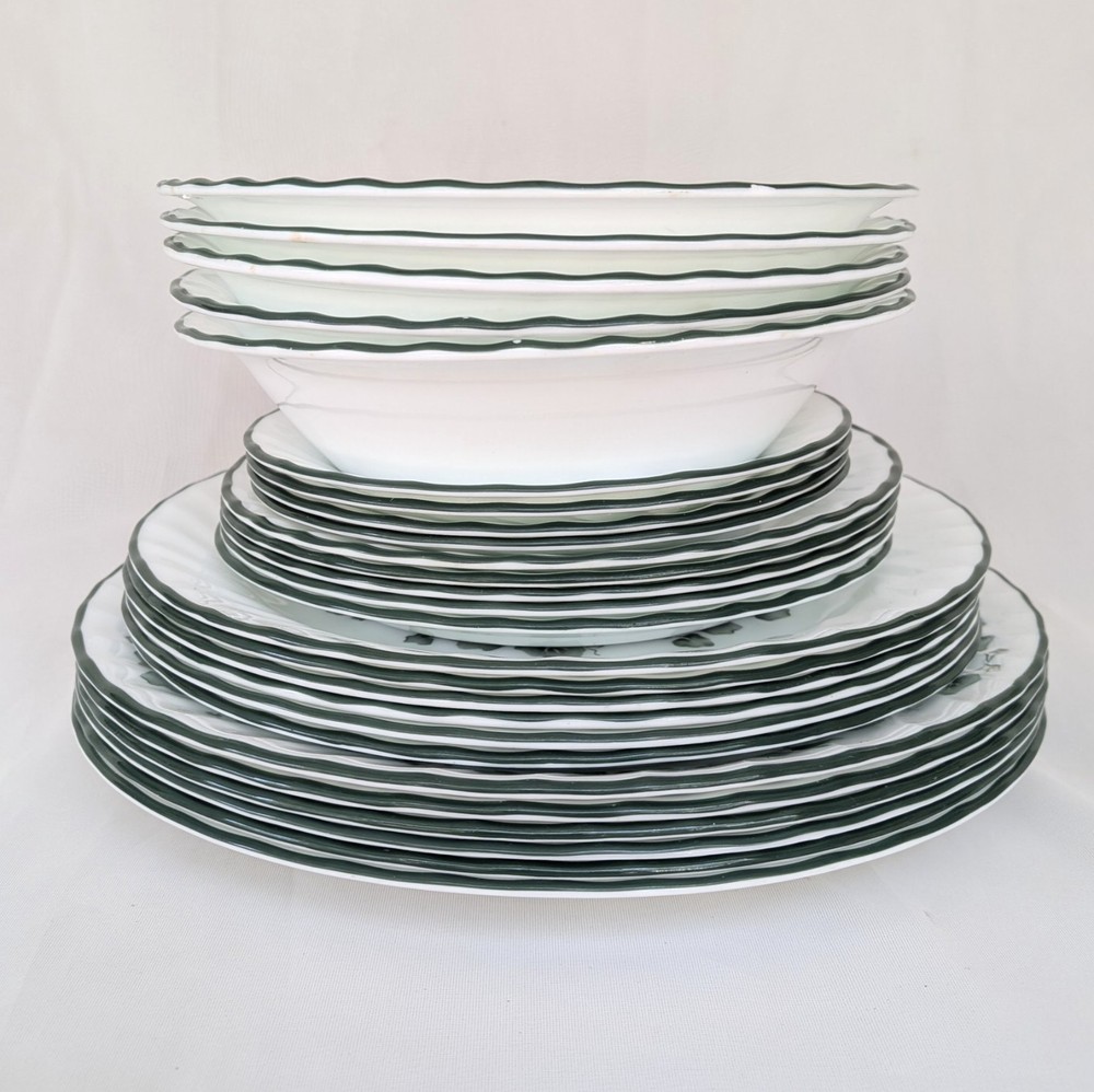Corelle Callaway Ivy 26 pc Set Dinner Salad Dessert Plates Saucers & Bowls