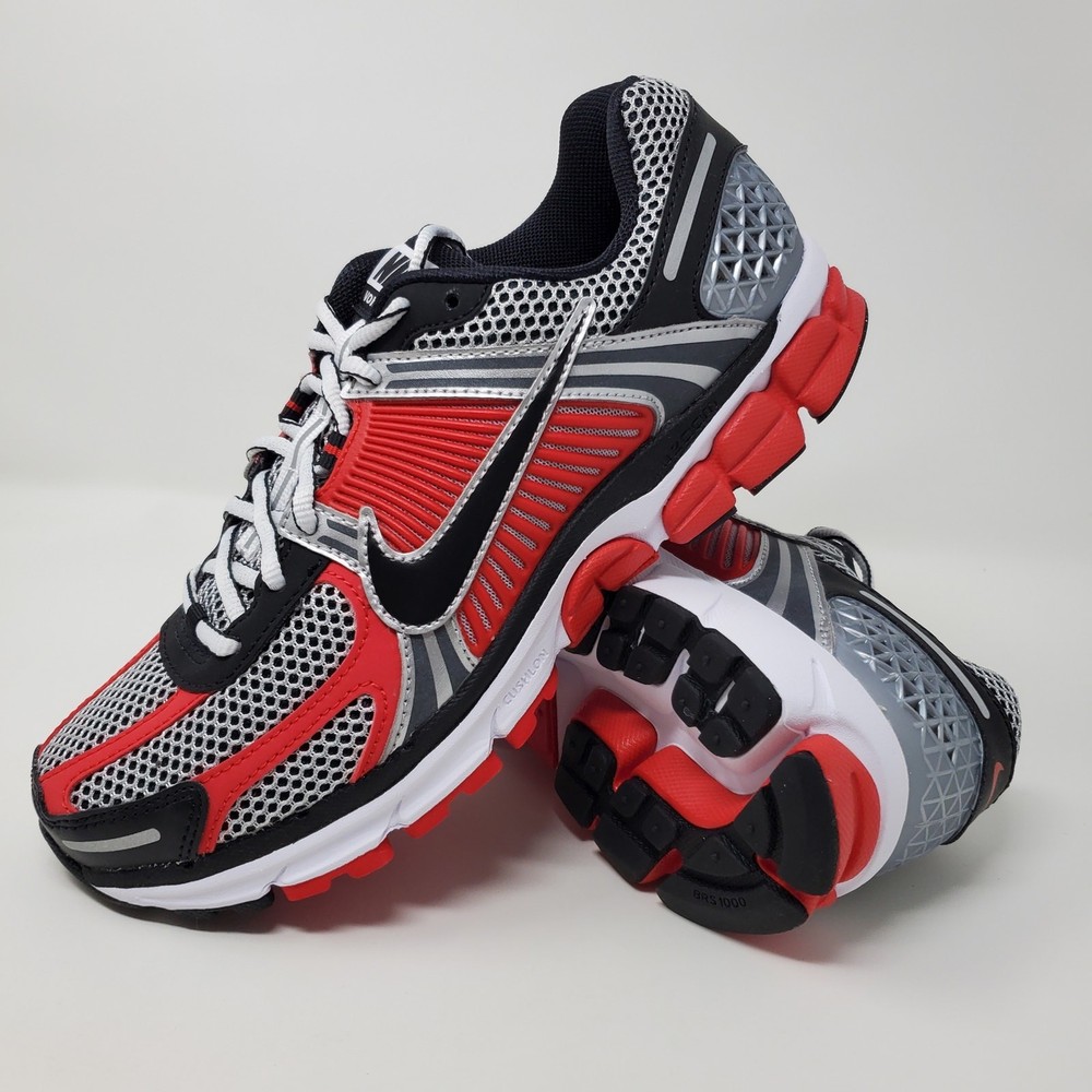 Nike Zoom Vomero 5 Metallic Silver University Red HV0926-095 Men's Size 8.5