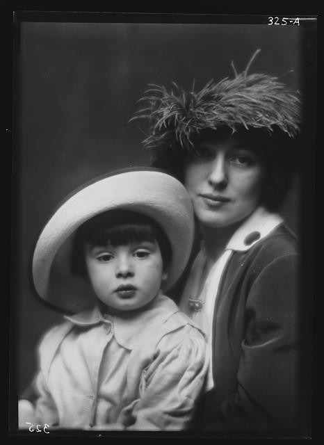 Photo:Thaw,Evelyn Nesbit,Mrs,boy,portrait photographs,A Genthe,1913 1