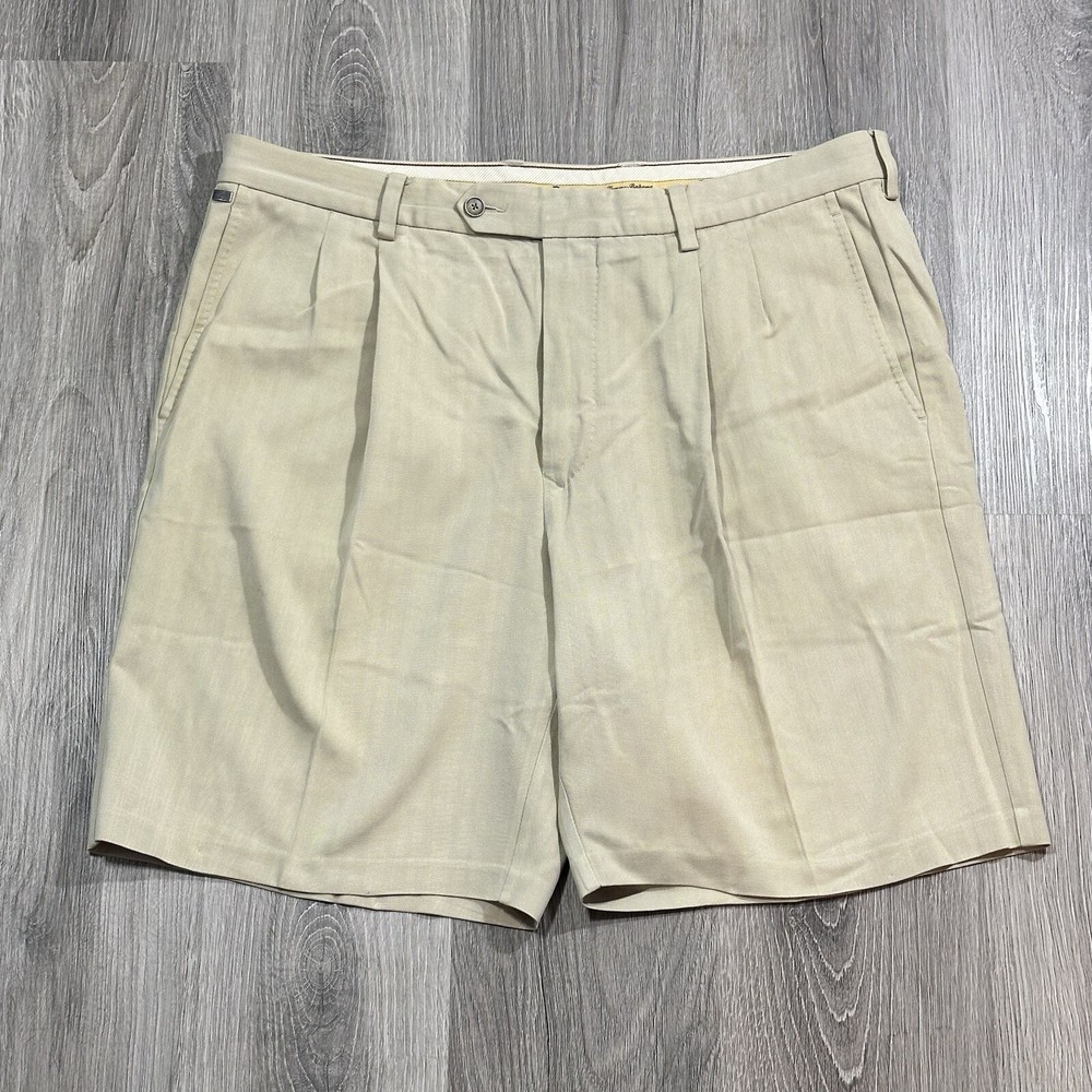 Tommy Bahama Men’s 38 Pleated Front Beige Chino Shorts Silk Cotton Blend