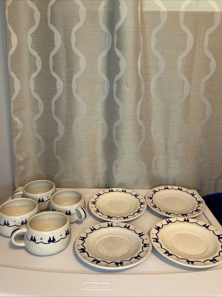 Vintage Poppytrail By Metlox Provincial Blue Cups And Saucers Set Of 4
