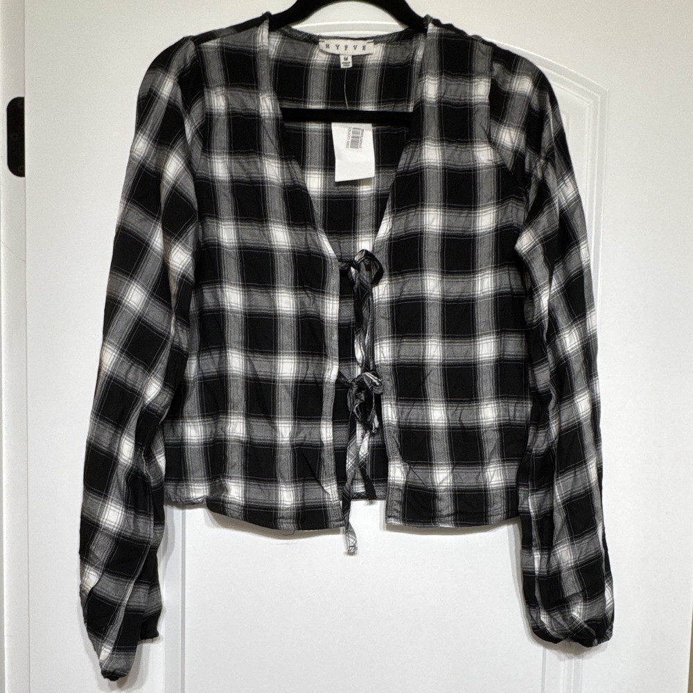 HYFVE Women's Black & White Plaid Tie-Front Long Sleeve V-Neck Blouse M