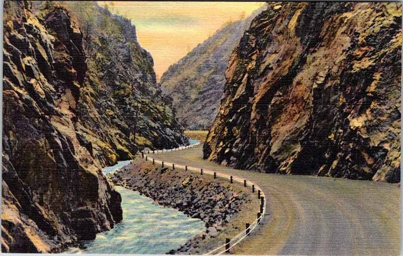 Postcard HIGHWAY SCENE Rocky Mountain National Park Colorado CO m/09 AL0555