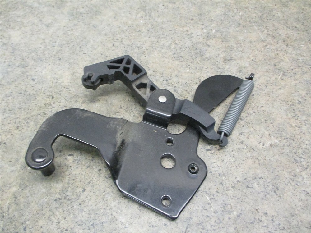 Ge Refrigerator Hinge Part# Wr13X10427