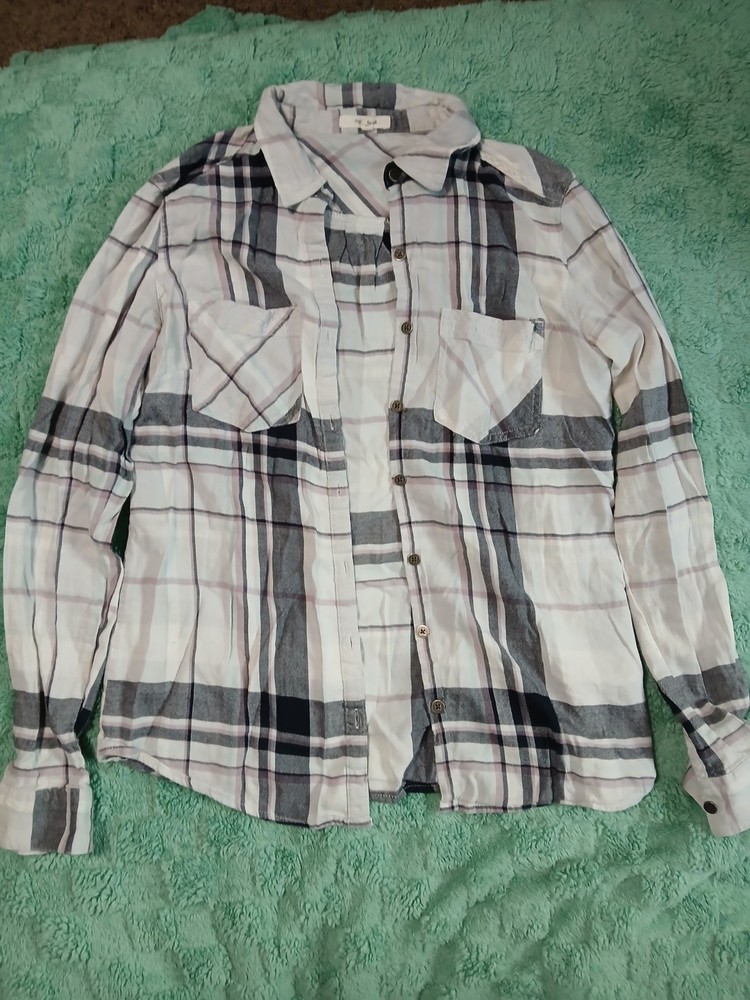 Maurices Plaid Flannel Button-Up Shirt White Navy Pink Size S Long Sleeve Women