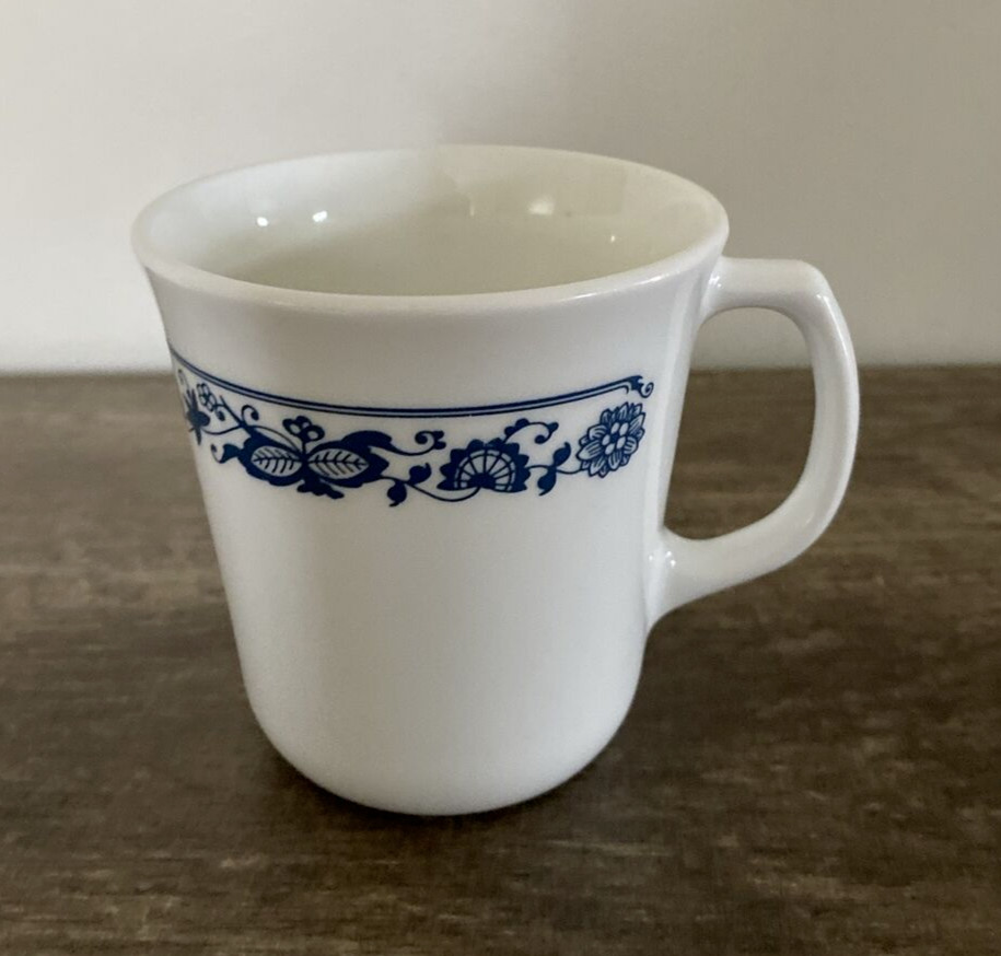 Corning Corelle Old Town Blue Onion Coffee Cup / Mug   Set Of 1