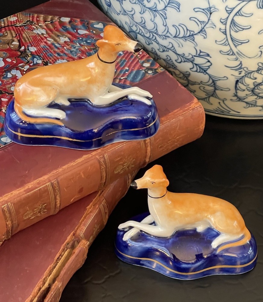 Stunning Rare Petite 19C English Staffordshire Whippet Hunt Mantle Dog Pair 3.5”