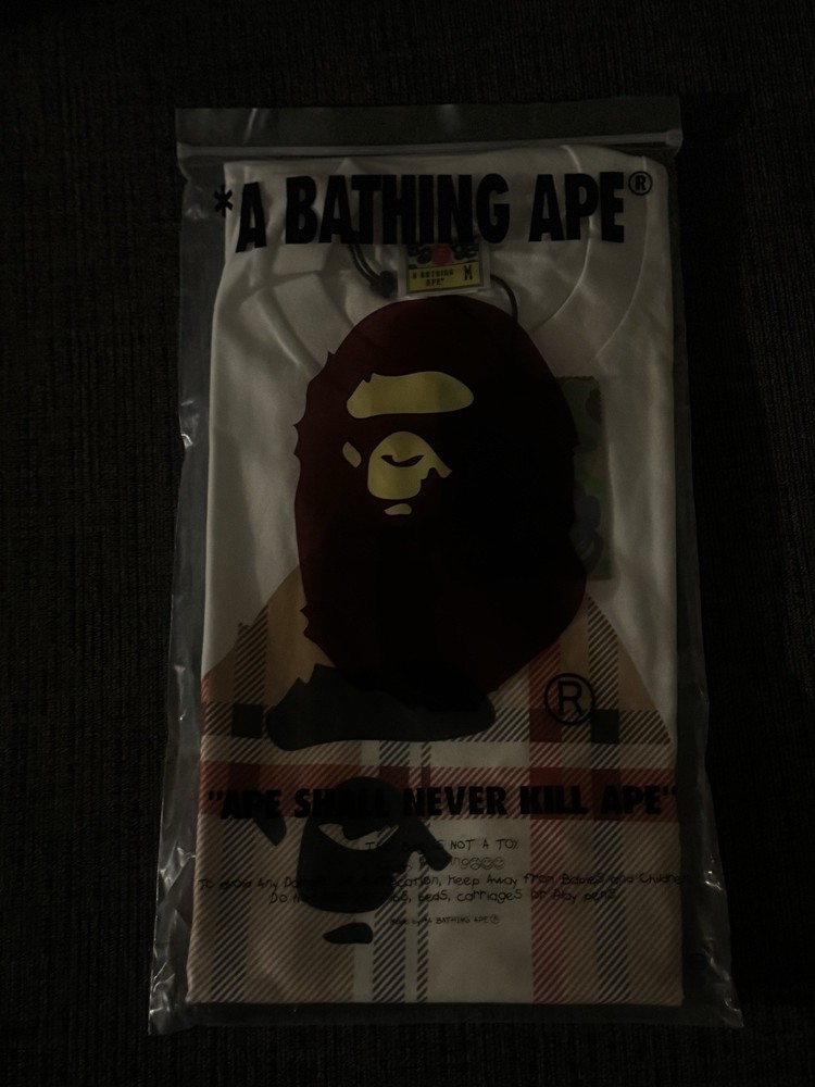 A Bathing Ape BAPE Men’s White Graphic Print Logo T-Shirt Size M Regular