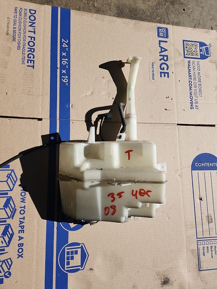 Infiniti G37 Coupe Cabriolet OEM Windshield Washer Reservoir Tank 08