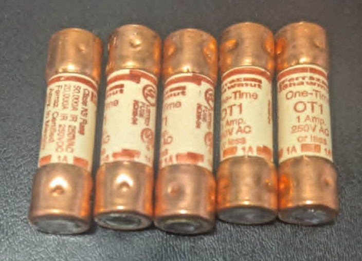 Ferraz Shawmut One-Time 5 Amp Class K5 Fuse Ot5 250Vac ** Lot Of **5**