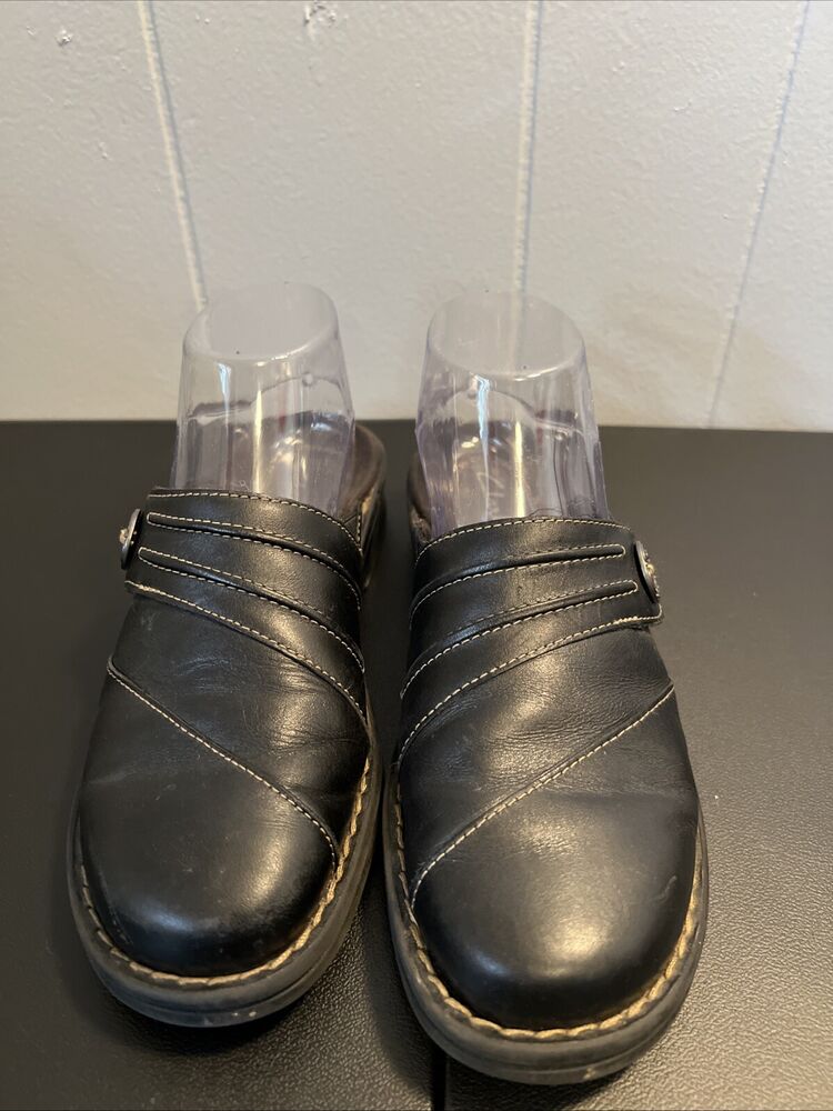 Clarks Womens 6M Black Leather Mule Slip-On Clog for Classic Comfort