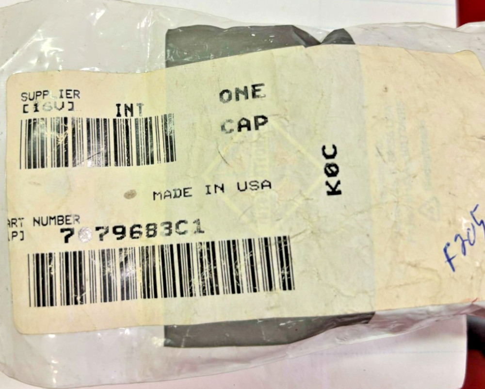 Ln 7079683C1 - Cap Fitting Orfs End
