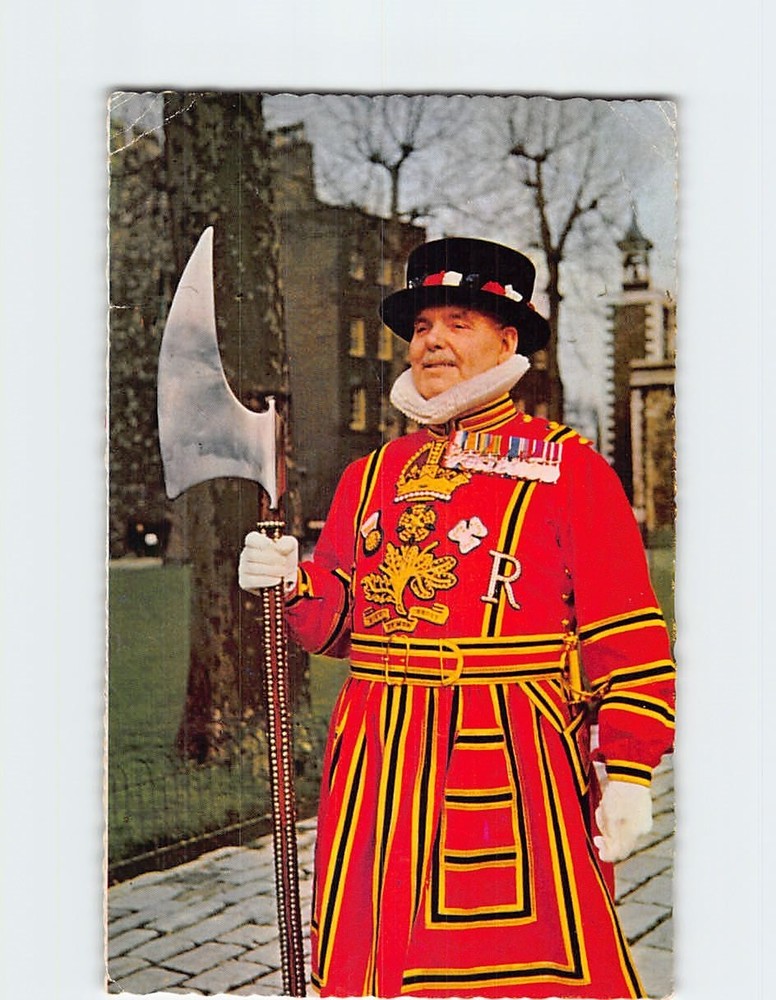 Postcard Yeoman Warder at the Tower of London England