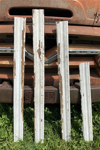 4 Wood Trim Pieces, Architectural Salvage, Reclaimed Vintage Crown Molding A42