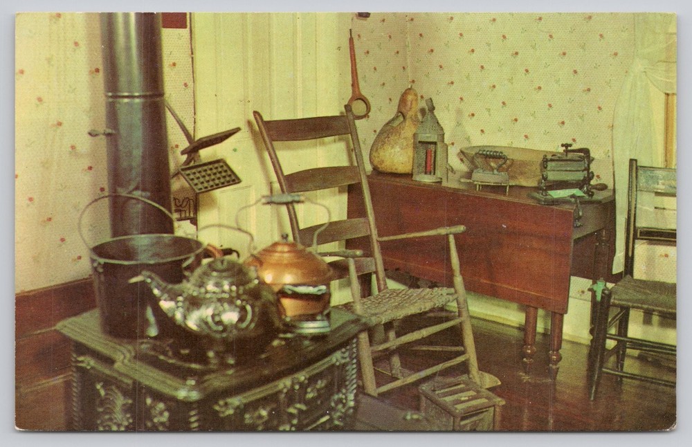 Mark Twain Boyhood Home Kitchen Hannibal MO Vintage Postcard Dexter Press