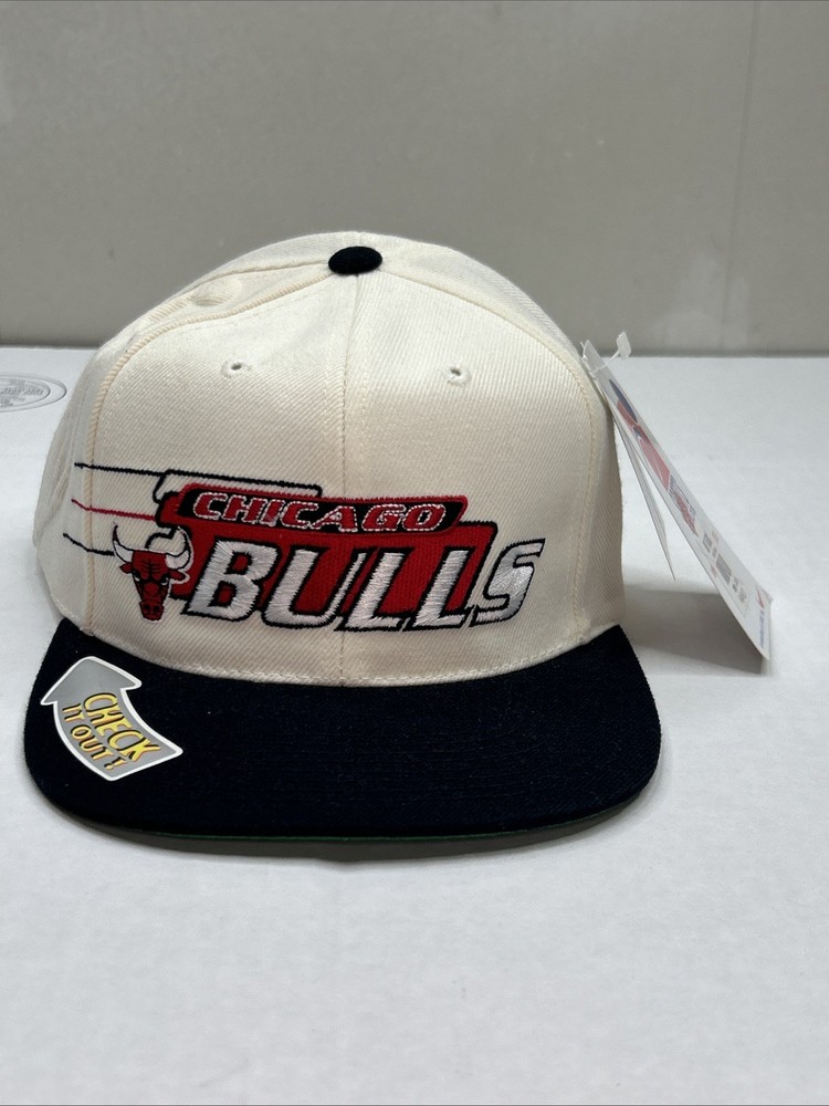 VTG 90s NBA Chicago Bulls Jordan Hat Sports Specialties Snapback Wool Script