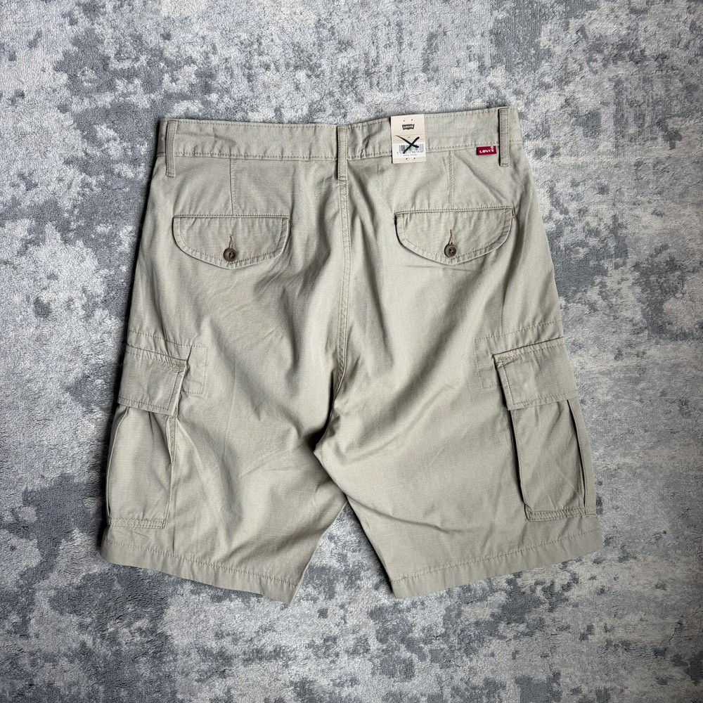 Levi’s Cargo Carrier Shorts Beige Size 30 Brand New with Tags 100% Cotton