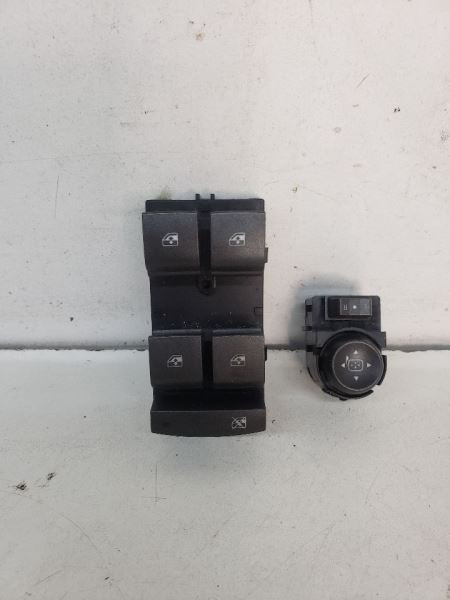 Driver Front Door Switch with Mirror Control DR5 for 2010-2012 SRX 647639