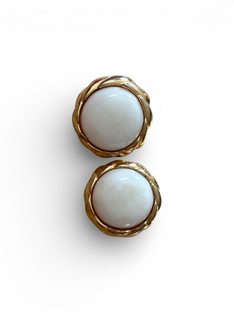 Vintage Les Bernard White Plastic Gold-tone Clip-on Earrings