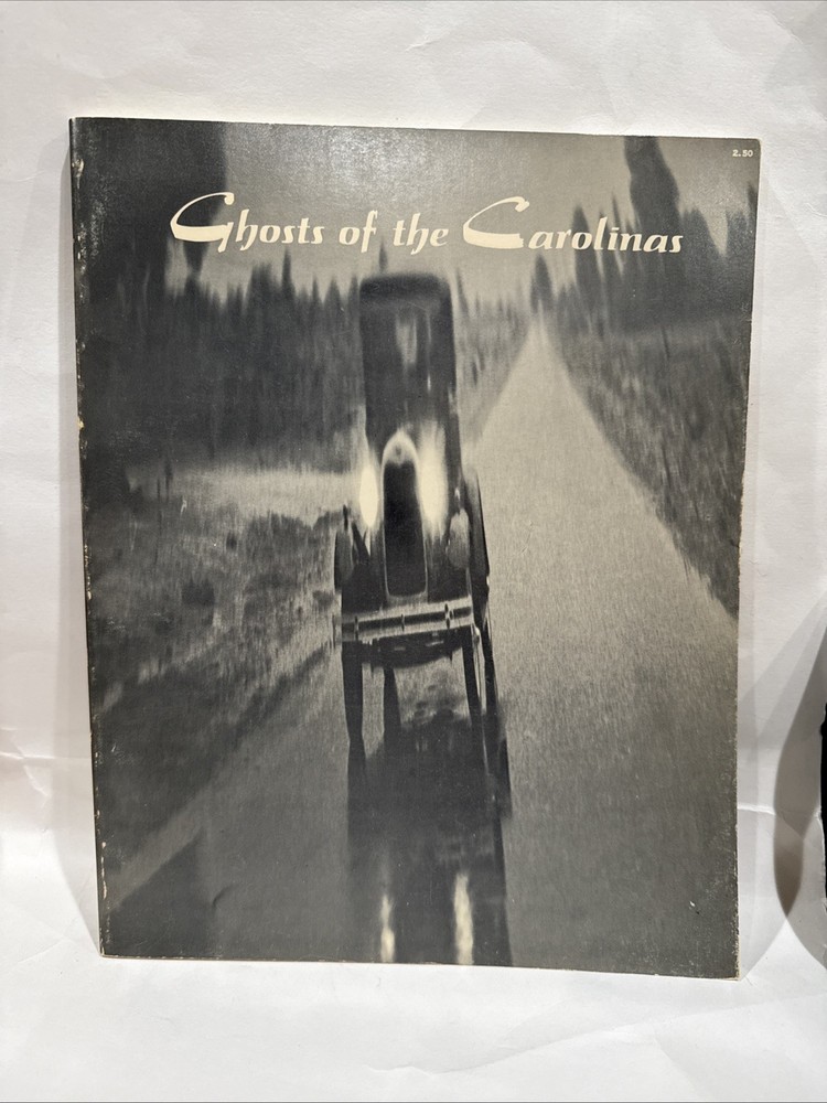 GHOSTS of the CAROLINAS by Nancy Roberts Vintage Second Edition PB 1973 Fine/VG