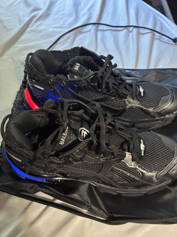 Balenciaga Runner LED Black size 12/45 slightly used charging bag and no box