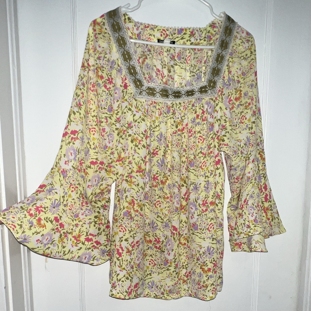 The Pioneer Woman Women's Blouse XL Yellow/Pink Floral Square Neck 3/4 Bell Lace