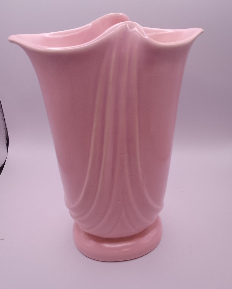 Vintage Pink Weller fan Softone Vase  7.5” READ