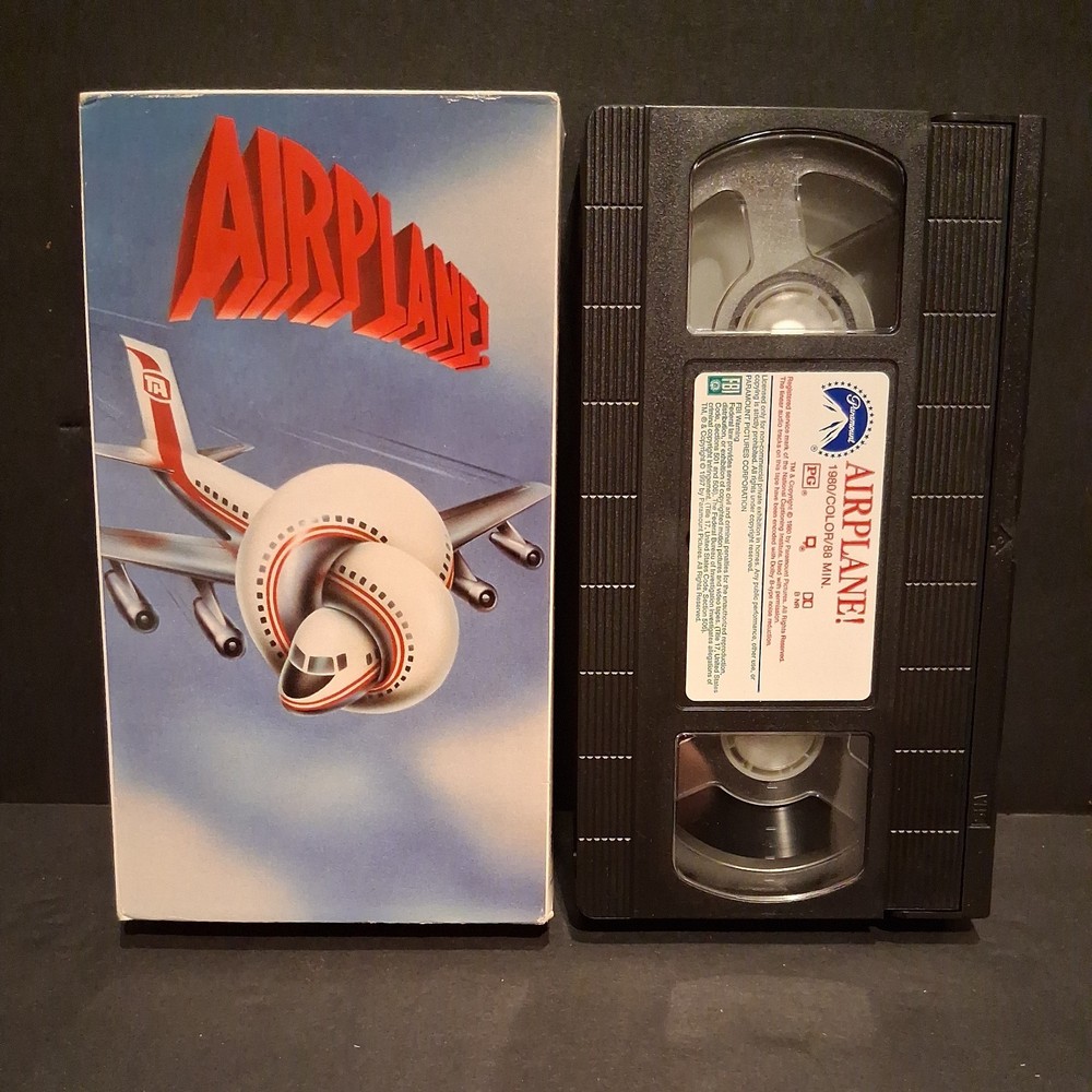 Airplane! (VHS, 1992) Robert Hays, Julie Hagerty, Leslie Nielsen (22)