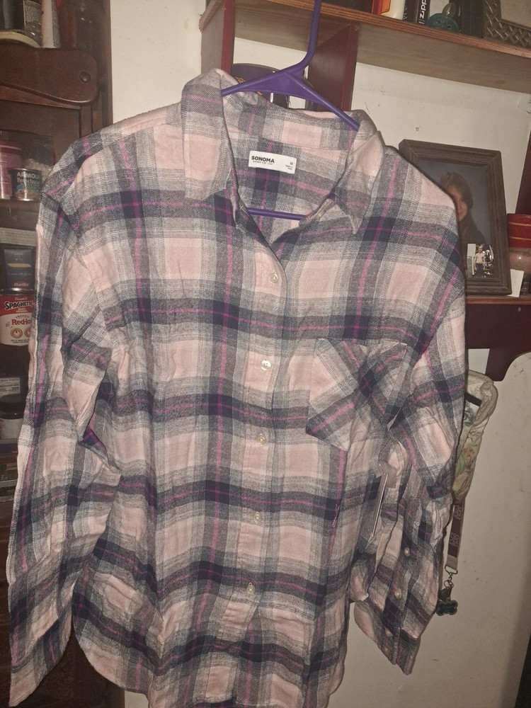 Sonoma Womens Size Medium Pink And Purple Long Sleeve Flannel Shirt
