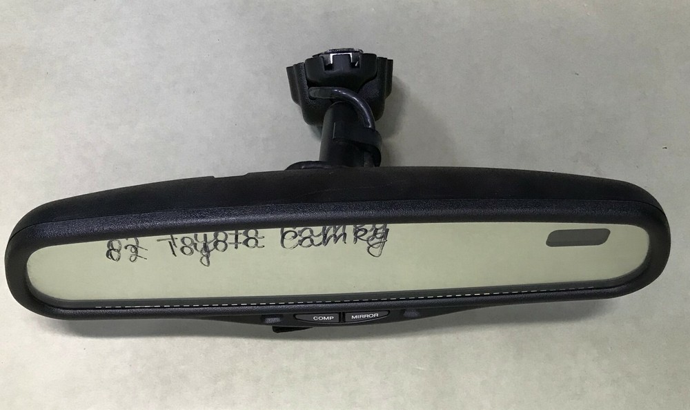 2002-2006 Toyota Camry OEM Automatic Dimming Rear View Mirror