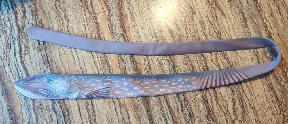 Vintage 1986 Ralph Marlin Northern Pike Fish Novelty Tie Mens Brown Polyester