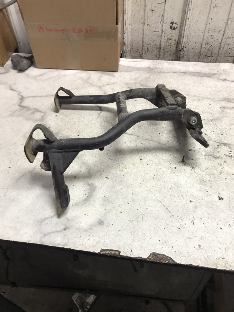19 Triumph Scrambler 1200 XE Centerstand Center Stand