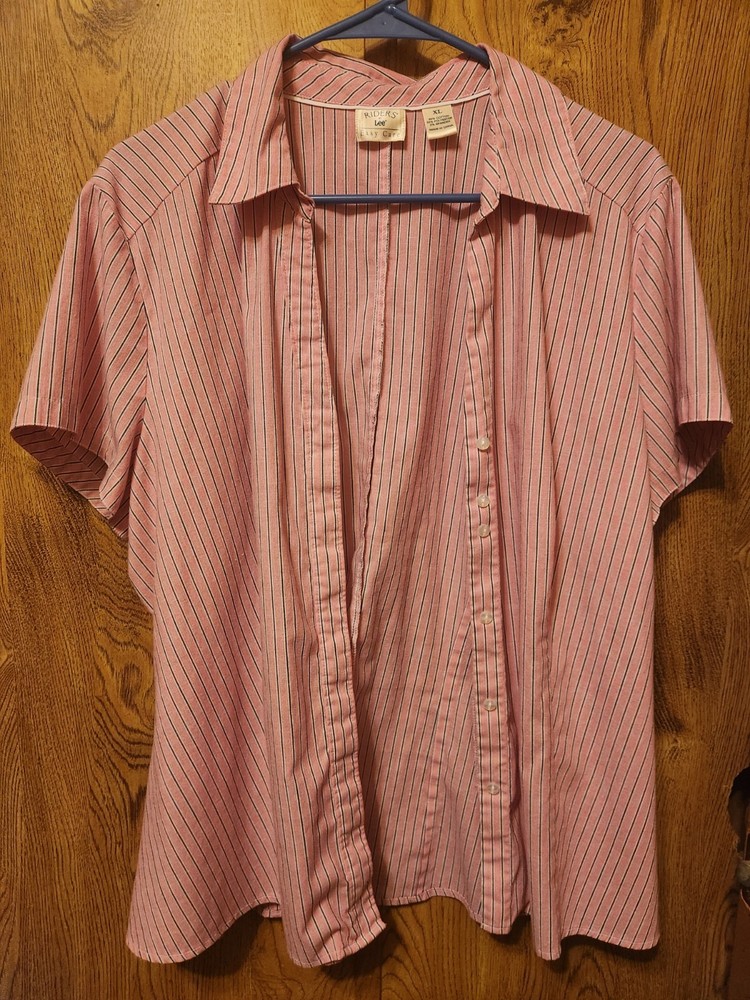 RIDERS BY Lee Easy Care Size XL Pink With Blue Stripe Front Button Short Sleeve