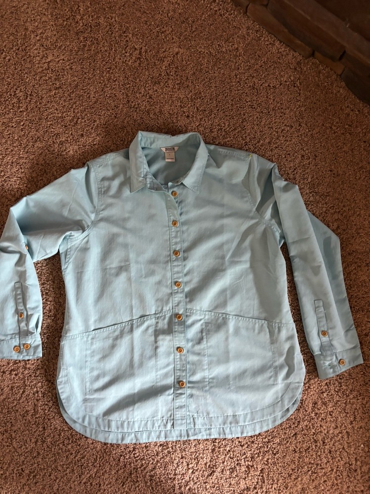 Duluth Trading Women’s Long Sleeve Button Up Shirt Performance Stretch Lt Blue L