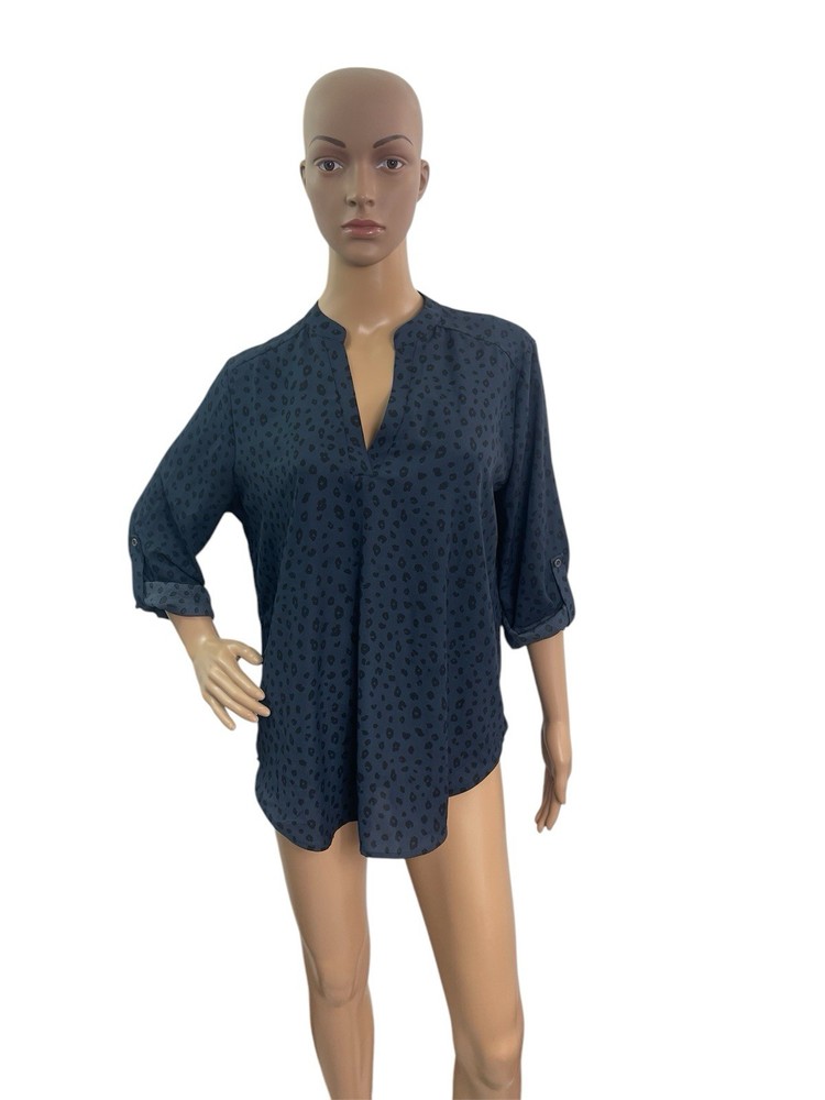 Lush Women’s Size Large 3/4 Sleeve V Neck Blue Leopard Cheetah Print Blouse