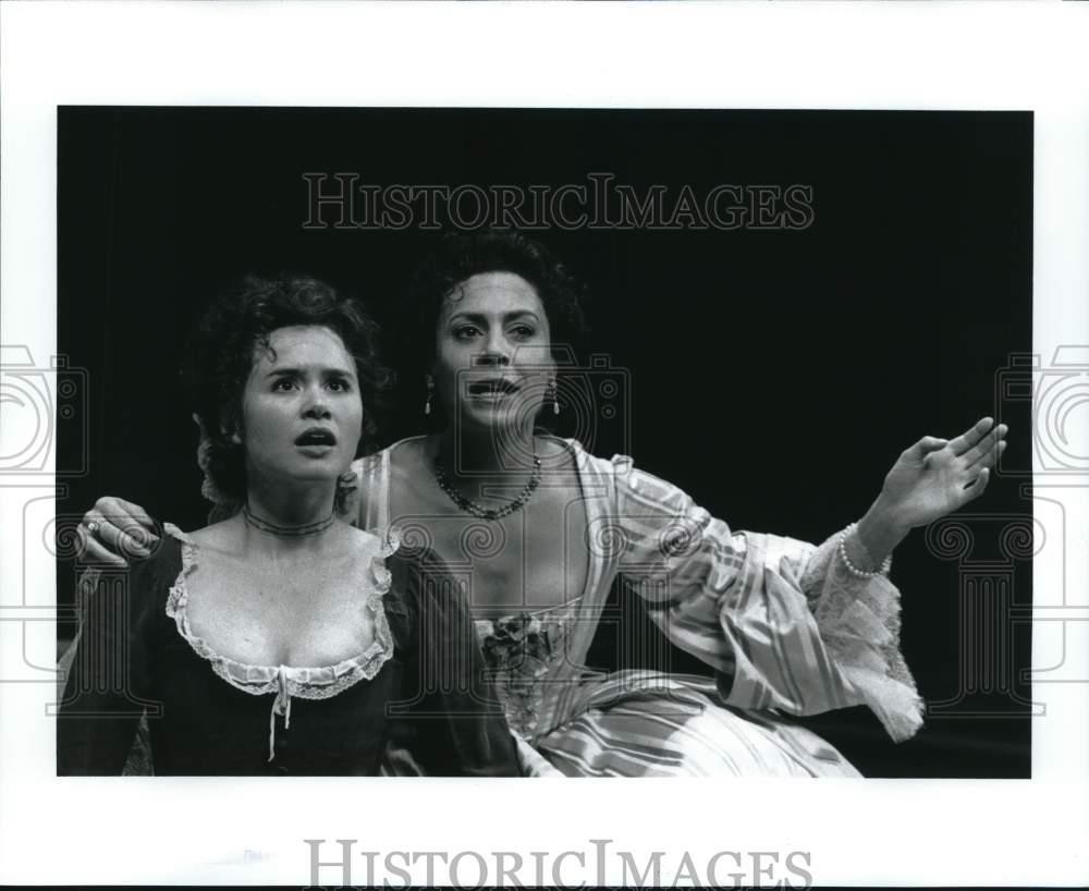 Press Photo Natacha Roi and Maggie Lacey star in 