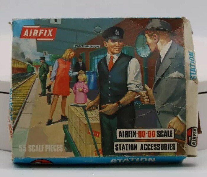 Airfix Station Accessories S 42 HO Scale New Old Stock Accessories-S-2