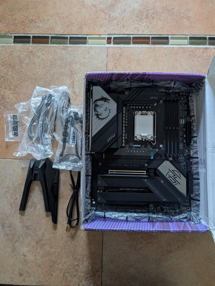 *NOT TESTED* MSI MPG Z790 CARBON MAX WIFI II ATX Intel DDR5